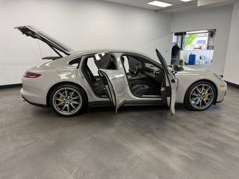 Used 2018 Porsche Panamera 4S AWD/4WD image 24
