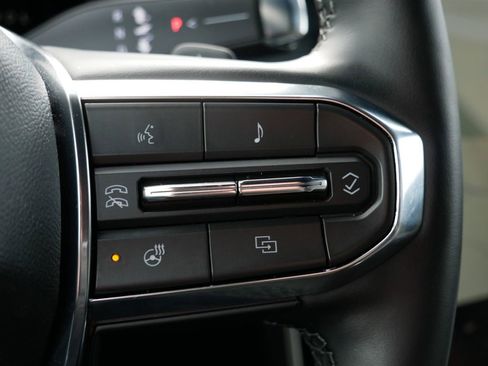 Used 2025 GMC Acadia Elevation AWD/4WD image 32