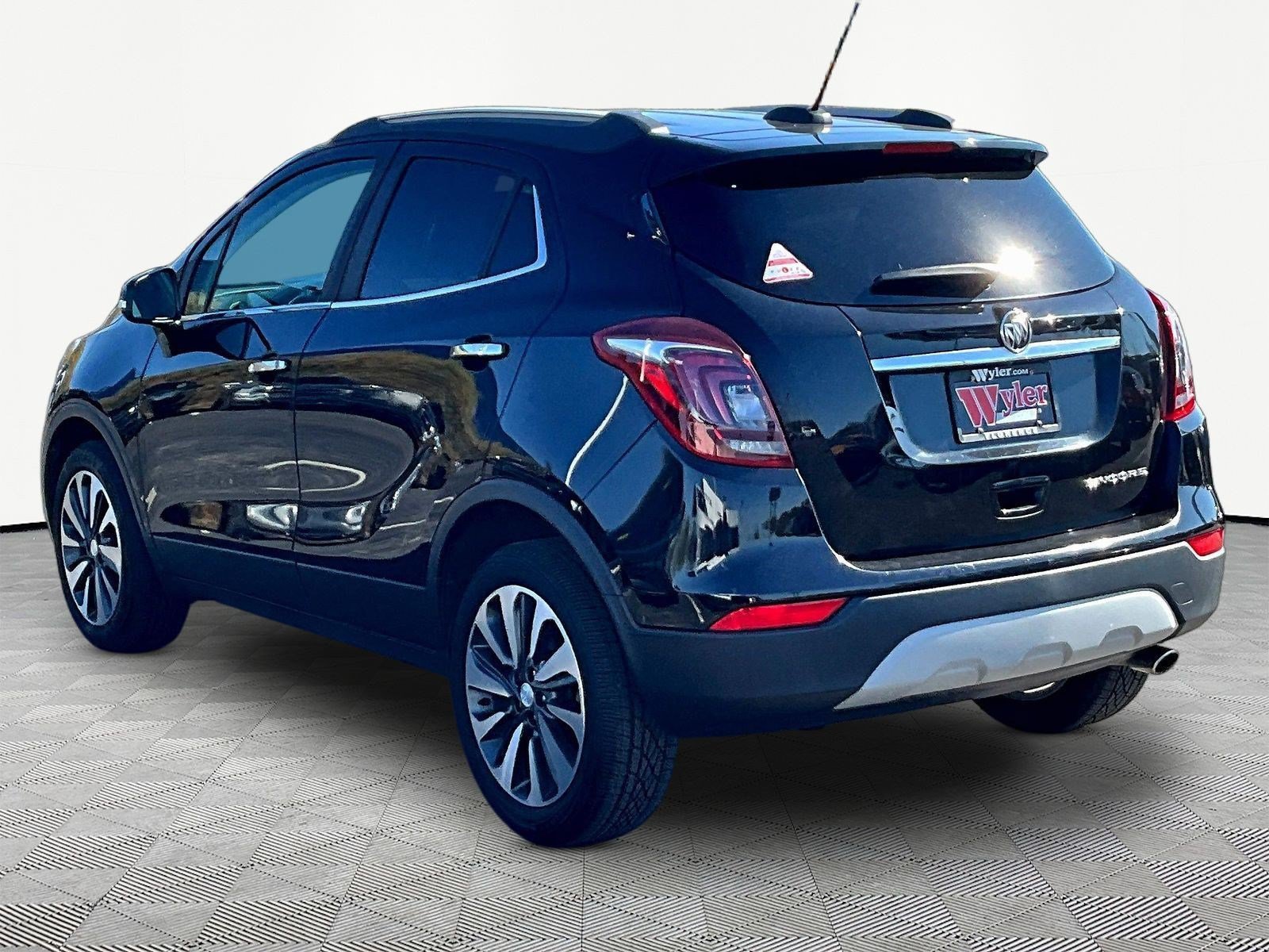 Used 2020 Buick Encore Essence FWD image 4
