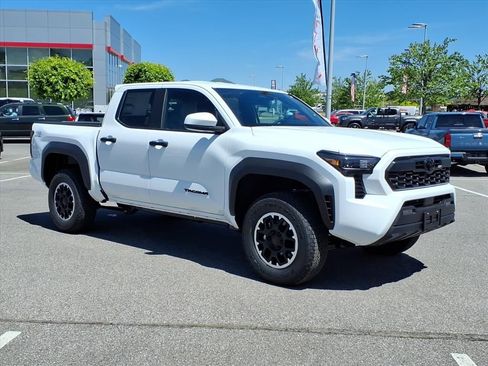 New 2026 Toyota Tacoma TRD Off-Road AWD/4WD image 2