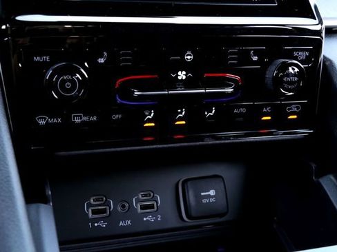 New 2025 Jeep Grand Cherokee L Altitude image 15