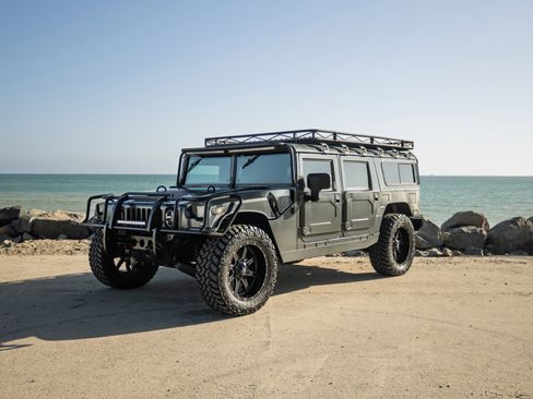 Used 1998 HUMMER H1 4-Door Wagon image 1