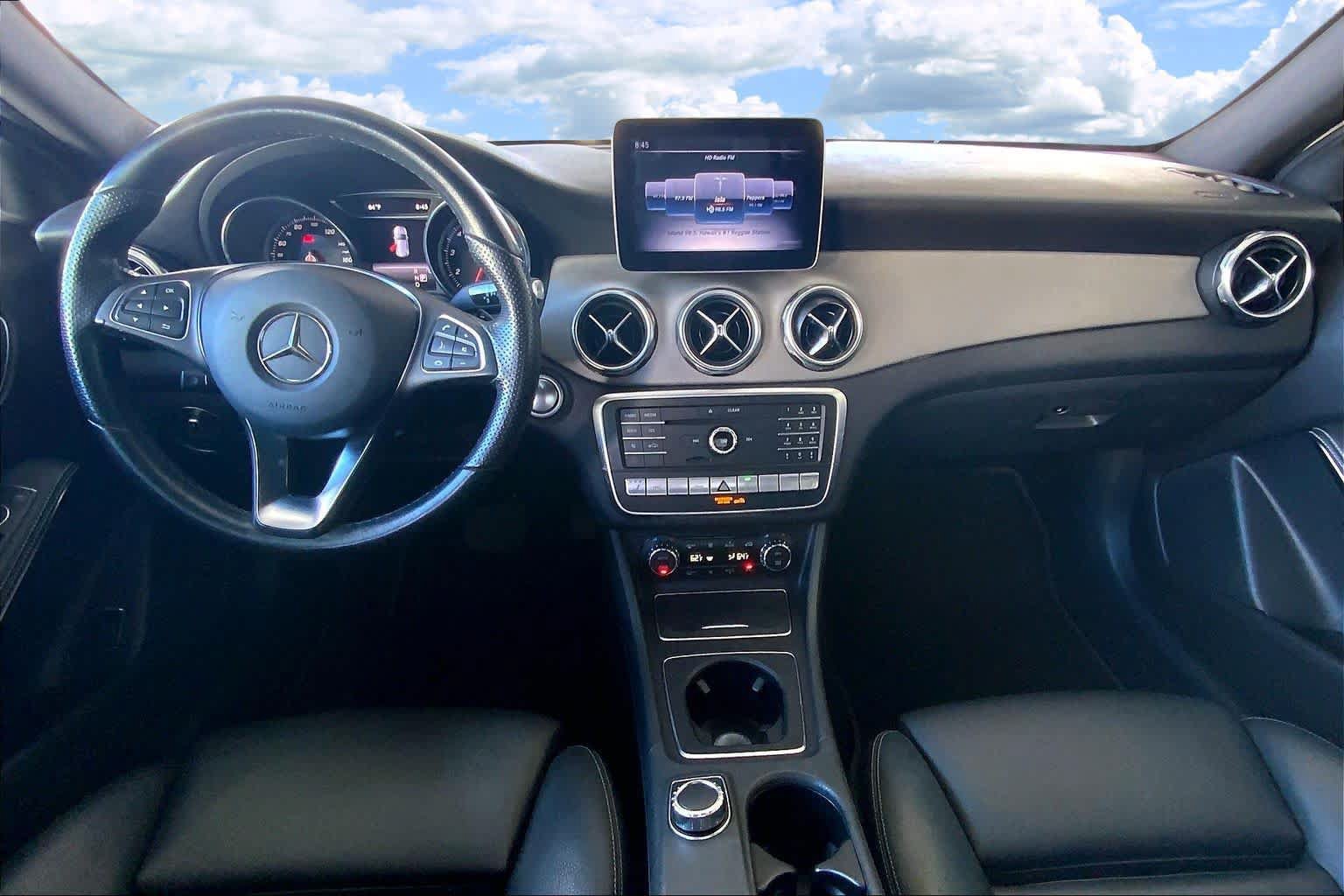 Used 2019 Mercedes-Benz GLA 250 4MATIC image 10