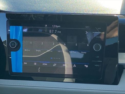 New 2026 Volkswagen Taos SE image 5