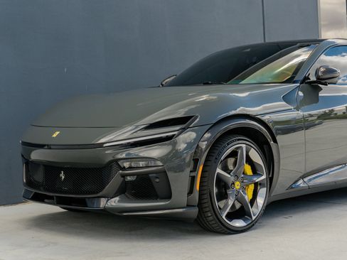 Used 2024 Ferrari Purosangue AWD/4WD image 18