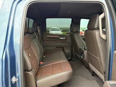 Used 2025 GMC Sierra 1500 Denali AWD/4WD image 40