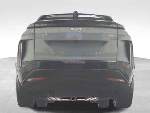 Used 2024 Cadillac Lyriq Luxury w/ LPO, Floor Liner Package image 4