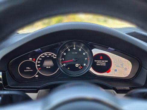 Used 2022 Porsche Cayenne S image 30