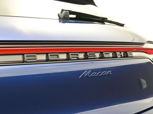 Certified 2026 Porsche Macan AWD/4WD image 14