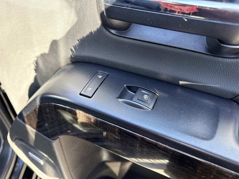 Used 2015 GMC Sierra 2500 Denali w/ Duramax Plus Package image 34