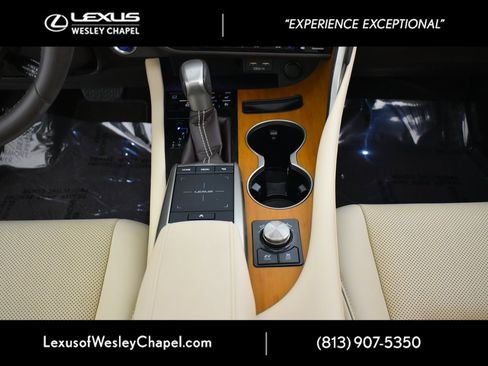 Used 2020 Lexus RX 450h AWD w/ Premium Package image 34