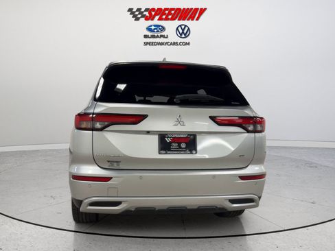 Used 2024 Mitsubishi Outlander SE Black Edition AWD/4WD image 7