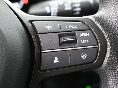 Certified 2026 Honda HR-V LX image 17