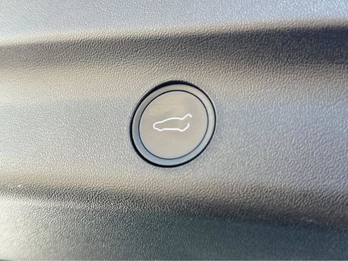 Used 2023 Tesla Model Y Long Range image 35