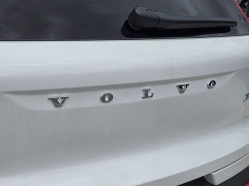 New 2026 Volvo XC40 B5 Plus w/ Protection Package Premier AWD/4WD image 10