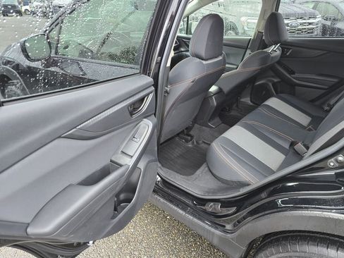 Used 2021 Subaru Crosstrek 2.0i Premium w/ Moonroof Package AWD/4WD image 11