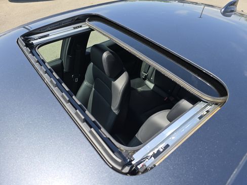 Used 2023 Honda Civic Sport Touring image 9