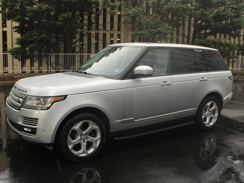 Used 2014 Land Rover Range Rover HSE AWD/4WD image 12