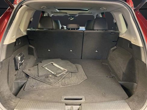 Used 2021 Nissan Rogue SL image 14