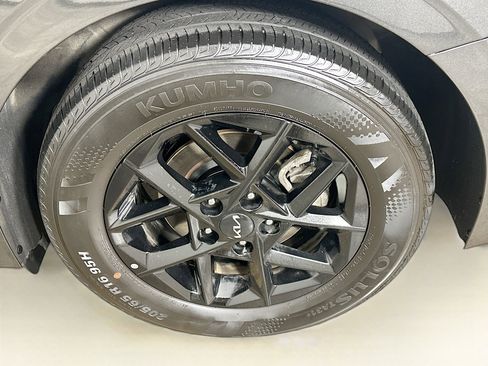 Used 2025 Kia K5 LXS image 11