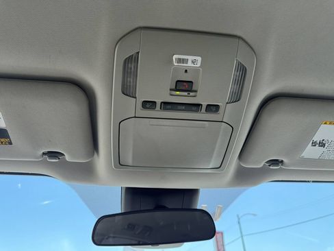 Certified 2025 Toyota Highlander LE AWD/4WD image 27