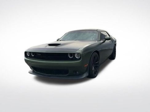 Used 2018 Dodge Challenger T/A image 3