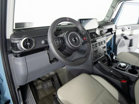 Used 2025 INEOS Grenadier AWD/4WD image 12