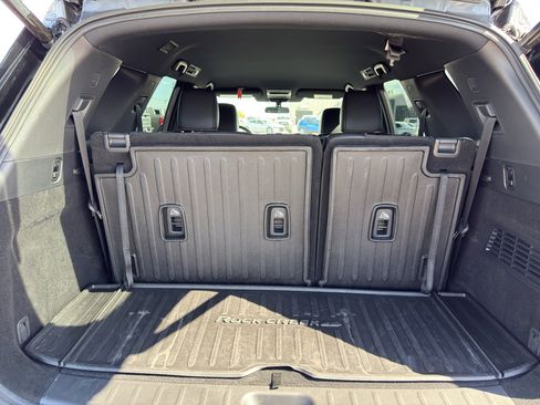 Used 2025 Nissan Pathfinder Rock Creek AWD/4WD image 12