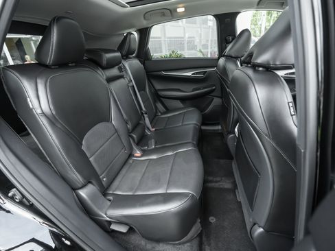 Used 2025 INFINITI QX50 Luxe image 34