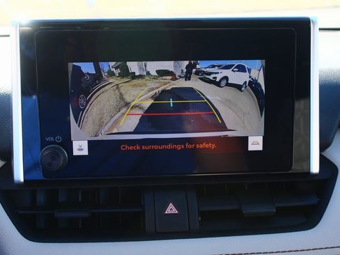 Used 2024 Toyota RAV4 XLE image 18