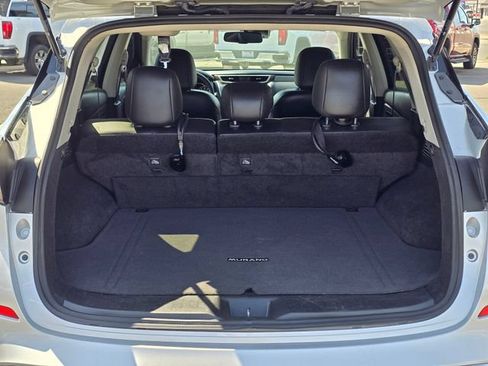 Used 2023 Nissan Murano SV AWD/4WD image 14