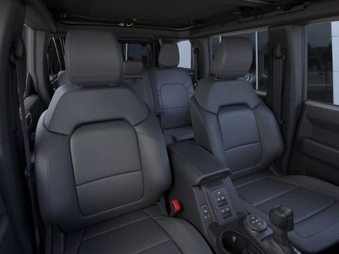 New 2025 Ford Bronco Badlands image 10