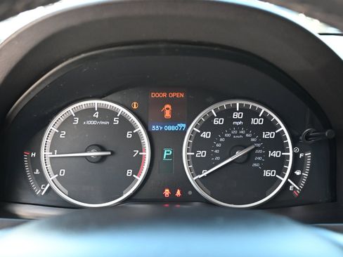 Used 2016 Acura RDX AWD 4dr Tech/AcuraWatch Plus P image 18