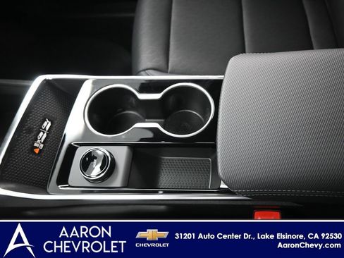 New 2026 Chevrolet Equinox LT w/ Convenience Package II image 11