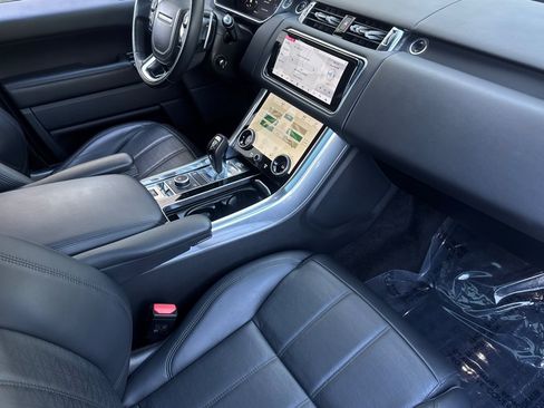 Used 2018 Land Rover Range Rover Sport HSE Dynamic AWD/4WD image 32