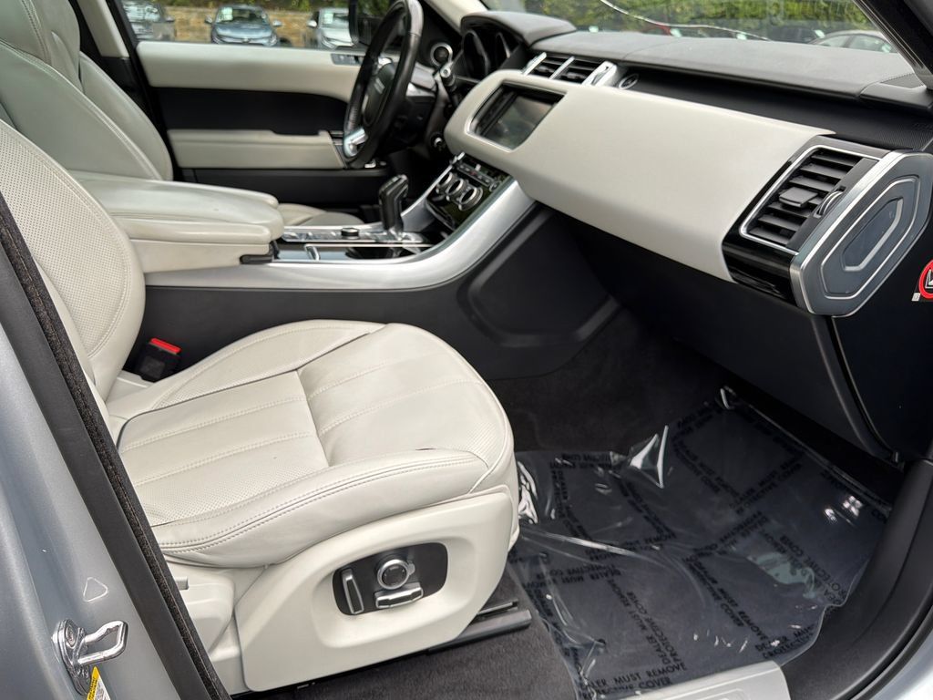 Used 2016 Land Rover Range Rover Sport HSE AWD/4WD image 9