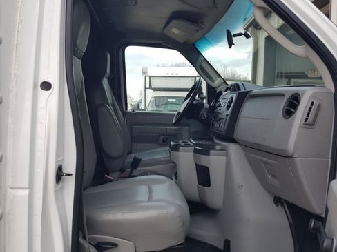 Used 2012 Ford E-350 and Econoline 350 Super Duty image 19