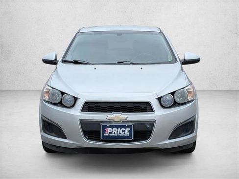 Used 2015 Chevrolet Sonic LT image 2