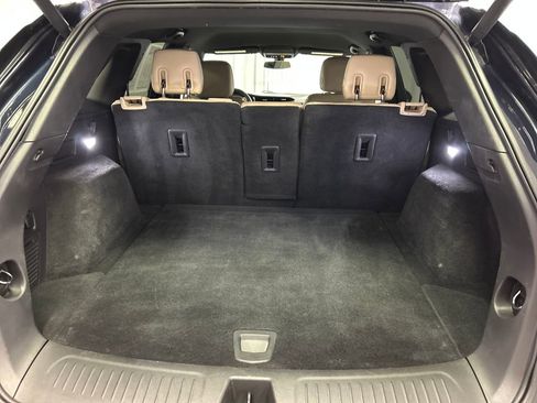 Used 2017 Cadillac XT5 FWD image 23