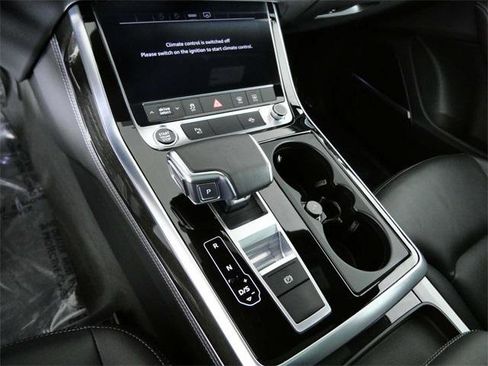 Used 2025 Audi Q7 3.0T Premium Plus image 19