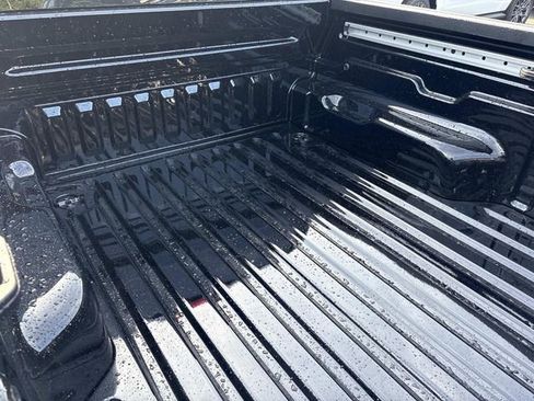 New 2026 Ford Maverick XLT AWD/4WD image 13