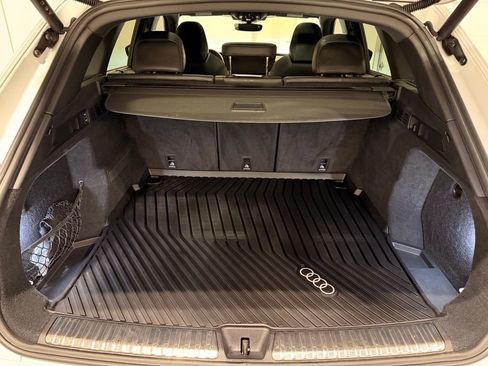 Used 2025 Audi SQ5 Premium Plus AWD/4WD image 11
