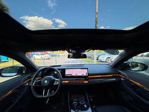 Used 2025 BMW i5 M60 w/ Premium Package AWD/4WD image 26