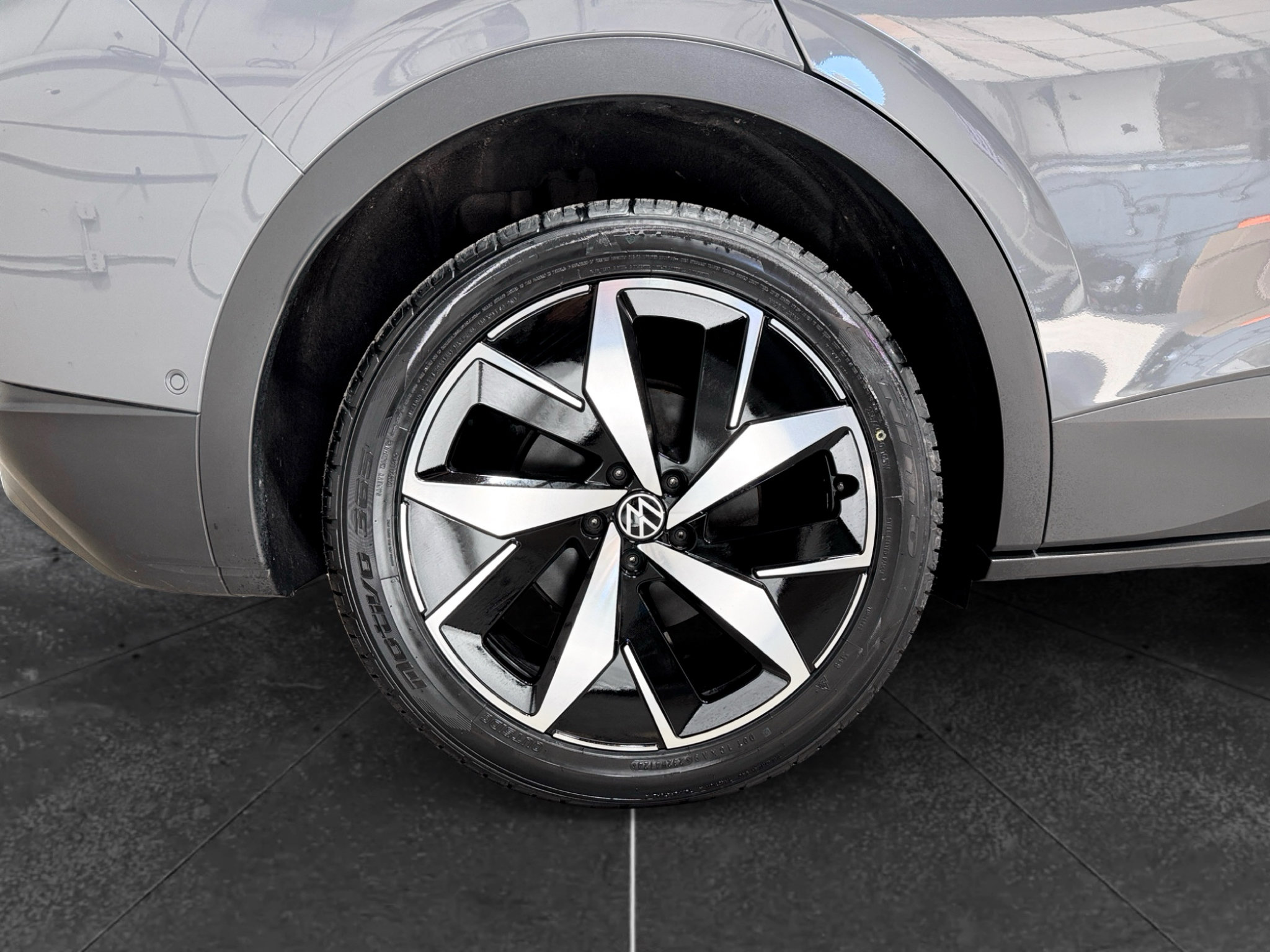 Used 2023 Volkswagen ID.4 Pro S AWD/4WD image 33