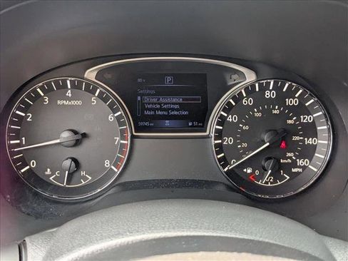 Used 2018 Nissan Pathfinder SV w/ Cargo Package image 11