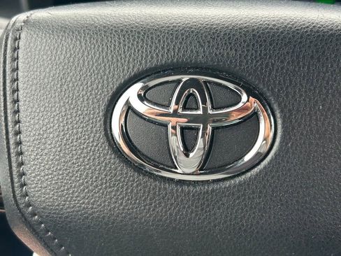 Used 2023 Toyota Tundra Platinum AWD/4WD image 45