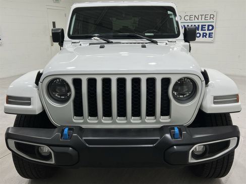 Used 2023 Jeep Wrangler Unlimited Sahara w/ Cold Weather Group image 3