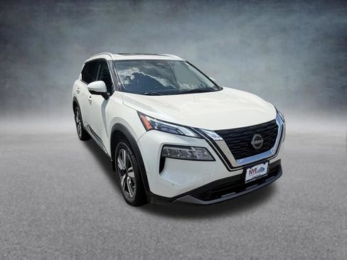 Used 2023 Nissan Rogue SL AWD/4WD image 8