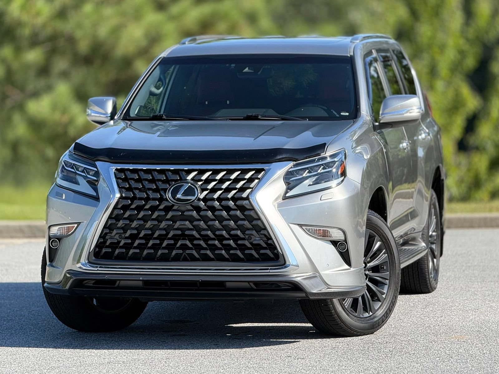 Used 2021 Lexus GX 460 Premium w/ Accessory Package AWD/4WD image 2