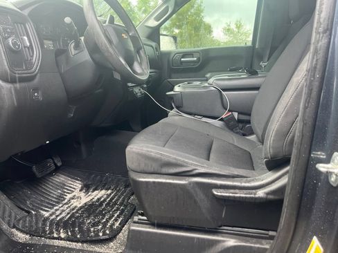 Used 2021 Chevrolet Silverado 1500 Custom RWD image 5